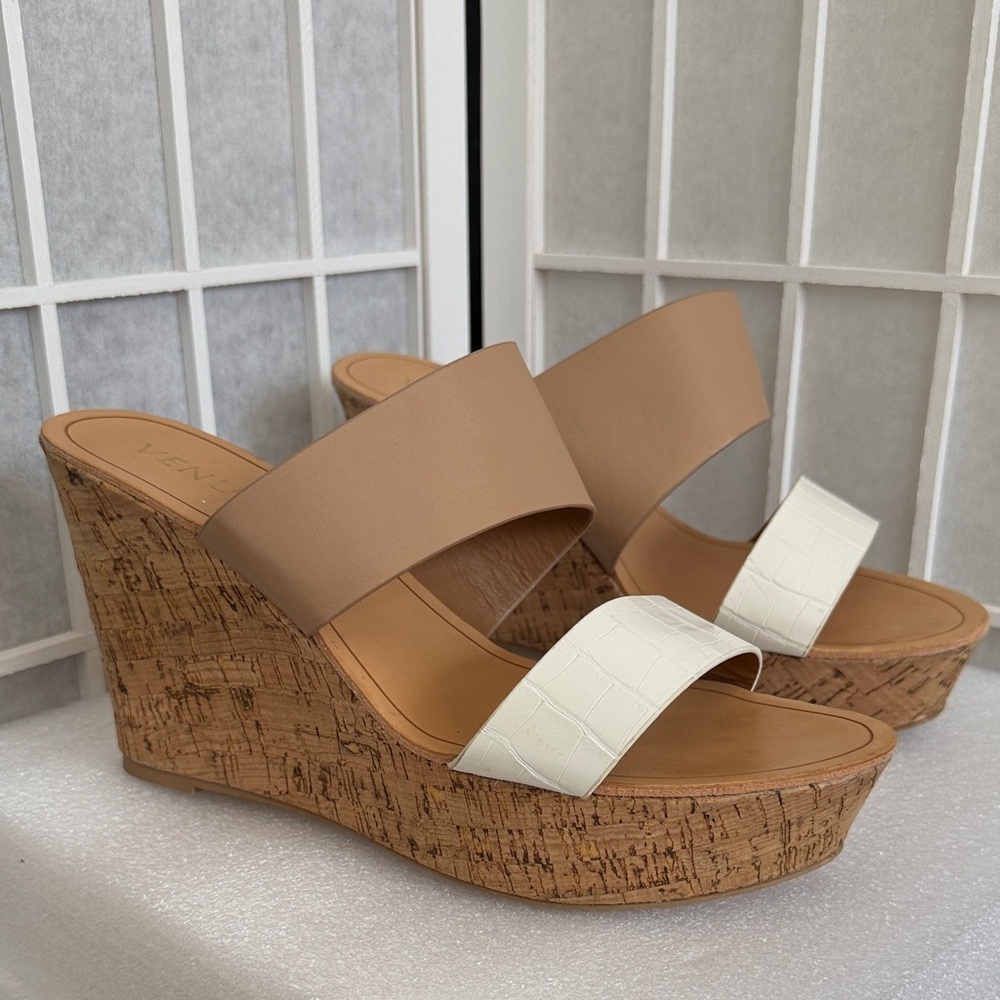 Venus Tan and White Wedge Sandals Size 10